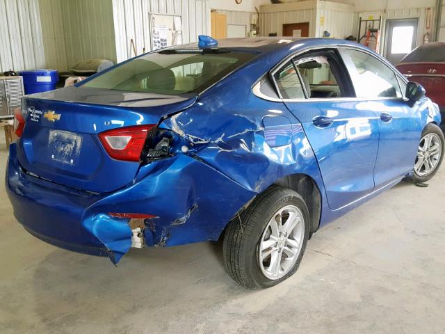 1G1BE5SM6J7185051 - 2018 CHEVROLET CRUZE LT BLUE photo 4