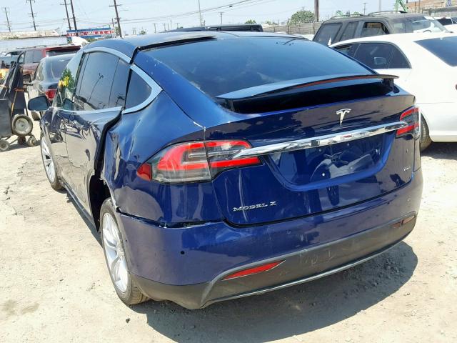 5YJXCBE25HF043225 - 2017 TESLA MODEL X BLUE photo 3