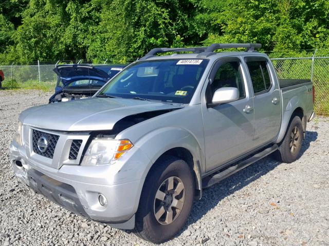 1N6AD0EV4AC427031 - 2010 NISSAN FRONTIER C SILVER photo 2