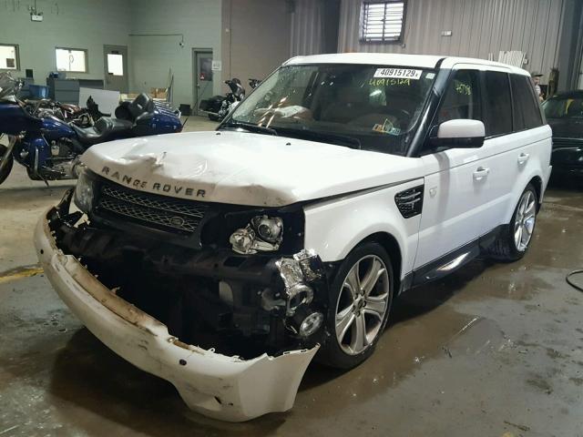 SALSK2D44CA746681 - 2012 LAND ROVER RANGE ROVE WHITE photo 2