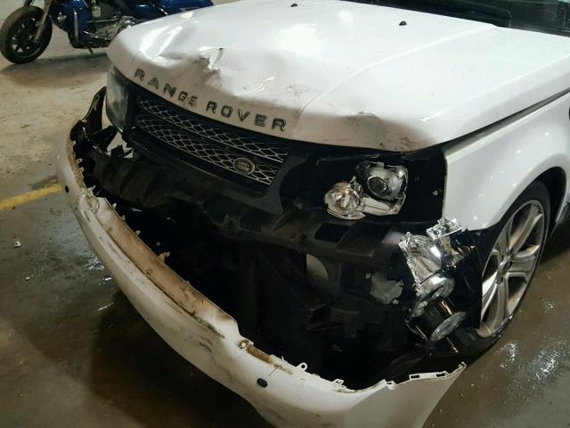 SALSK2D44CA746681 - 2012 LAND ROVER RANGE ROVE WHITE photo 9