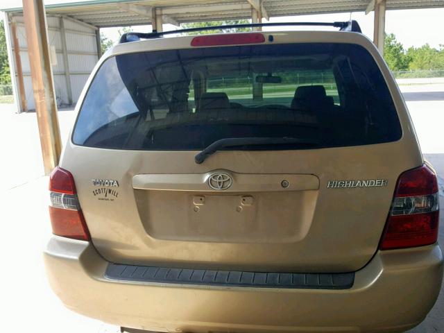 JTEGD21A640104015 - 2004 TOYOTA HIGHLANDER GOLD photo 9