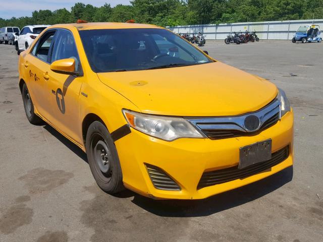 4T1BD1FK5DU084449 - 2013 TOYOTA CAMRY HYBR YELLOW photo 1