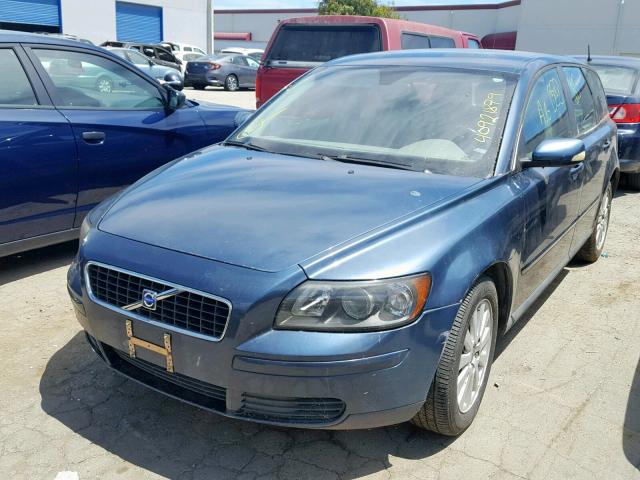 YV1MW390352079884 - 2005 VOLVO V50 2.4I BLUE photo 2