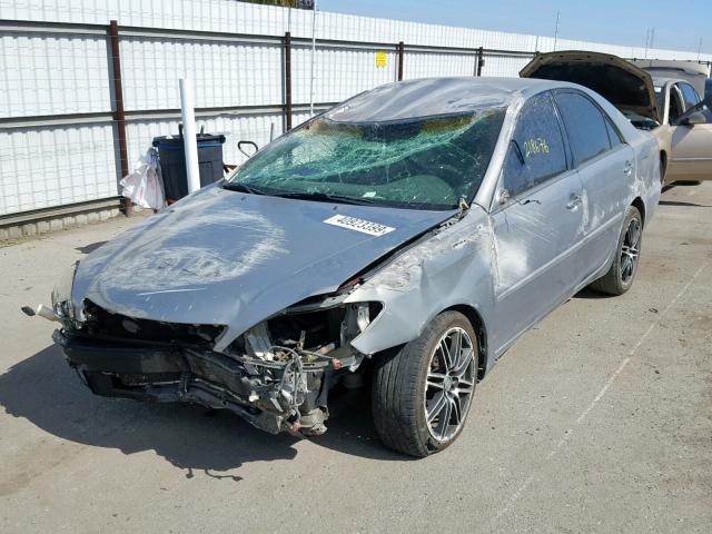 4T1BE30K55U558192 - 2005 TOYOTA CAMRY LE GRAY photo 2