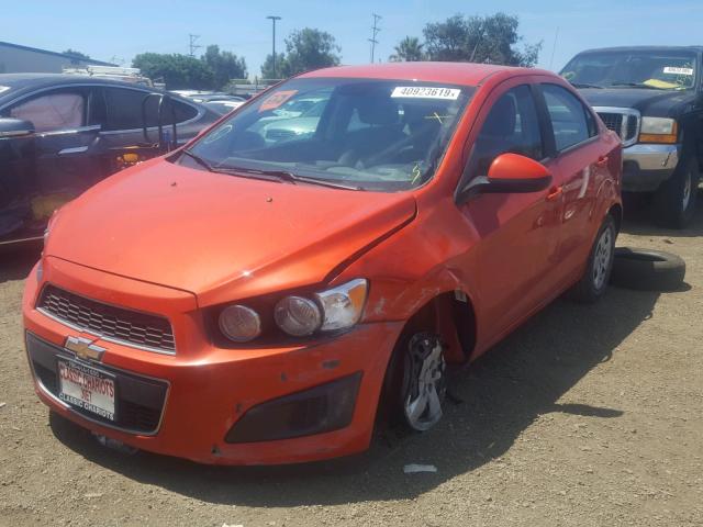 1G1JA5SH4D4157118 - 2013 CHEVROLET SONIC LS 橙色 照片 2