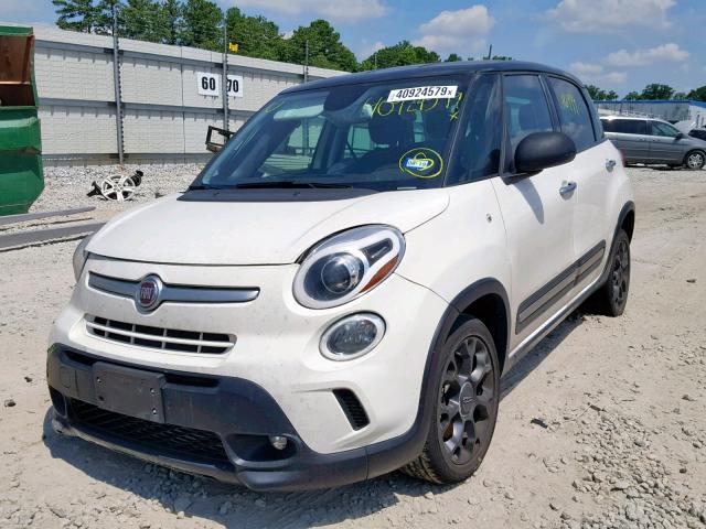 ZFBCFADH8FZ033272 - 2015 FIAT 500L TREKK WHITE photo 2