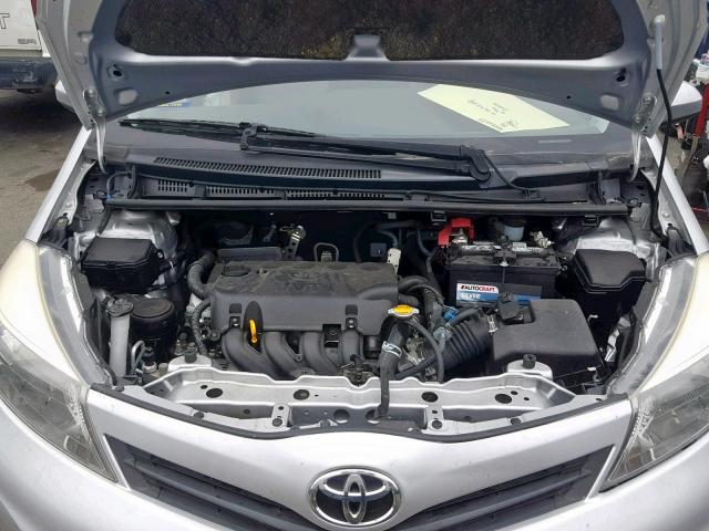 JTDKTUD30DD552656 - 2013 TOYOTA YARIS SILVER photo 7