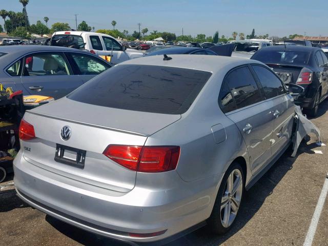 3VW4T7AJ5GM300016 - 2016 VOLKSWAGEN JETTA GLI SILVER photo 4