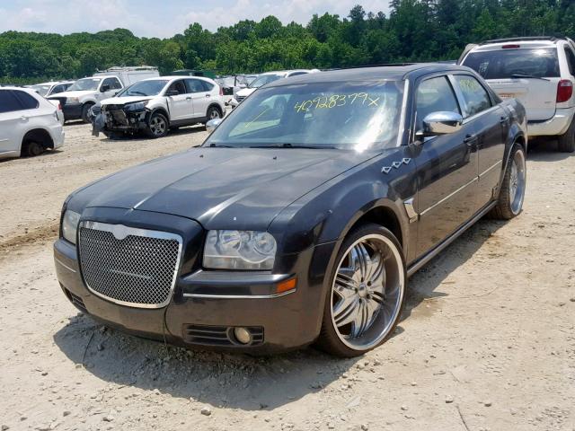 2C3KA53G96H286113 - 2006 CHRYSLER 300 TOURIN BLACK photo 2