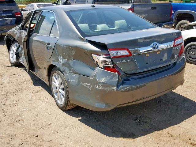 4T1BD1FK9EU113775 - 2014 TOYOTA CAMRY HYBR GREEN photo 3