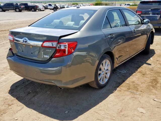 4T1BD1FK9EU113775 - 2014 TOYOTA CAMRY HYBR GREEN photo 4