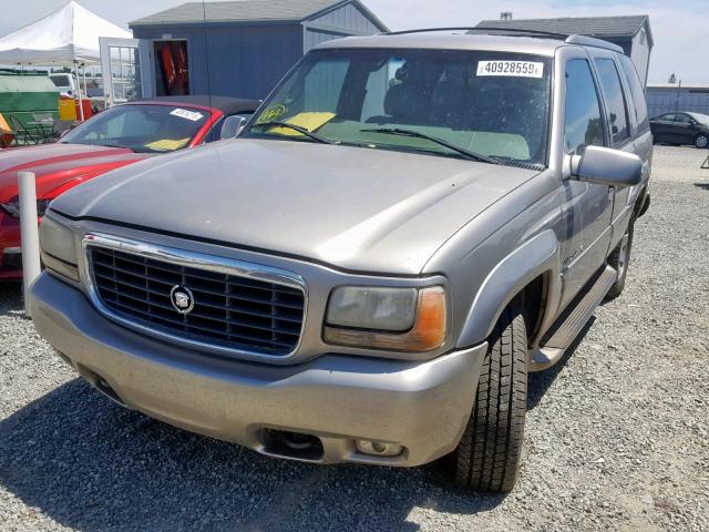 1GYEK13R0XR415884 - 1999 CADILLAC ESCALADE CREAM photo 2