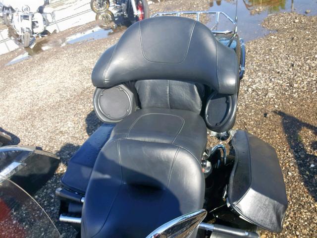 1HD1KEM1XBB665217 - 2011 HARLEY-DAVIDSON FLHTK BLACK photo 6