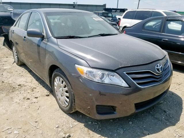 4T1BF3EKXBU773195 - 2011 TOYOTA CAMRY BASE GRAY photo 1