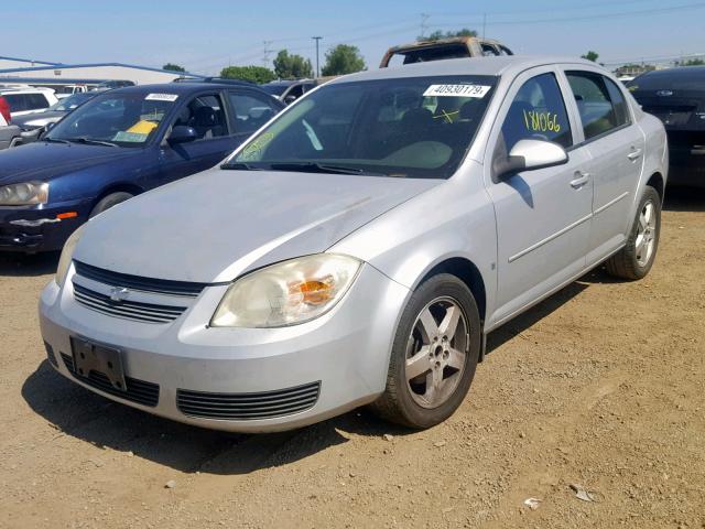 1G1AL55F577296858 - 2007 CHEVROLET COBALT LT SILVER photo 2