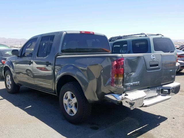 1N6AD07U16C442596 - 2006 NISSAN FRONTIER C GRAY photo 3