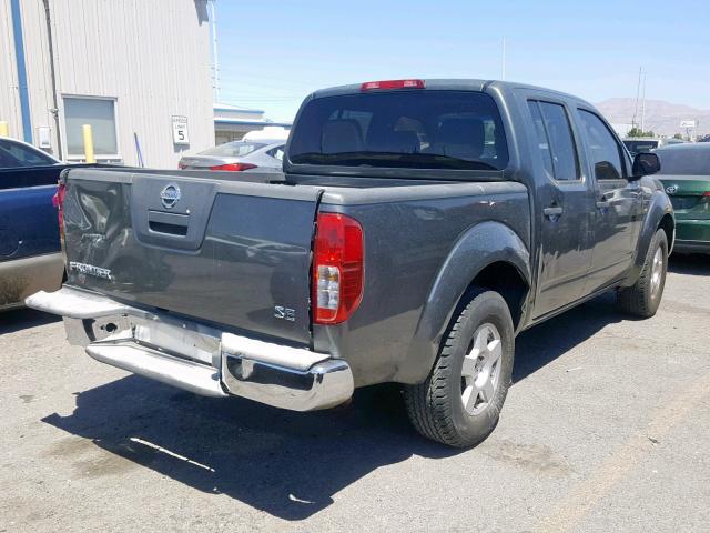 1N6AD07U16C442596 - 2006 NISSAN FRONTIER C GRAY photo 4