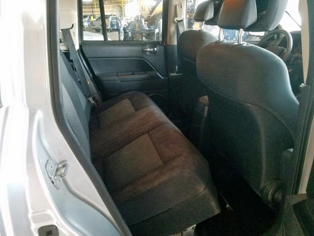 1J4NT4FBXAD537864 - 2010 JEEP COMPASS SP Күміс фото 6