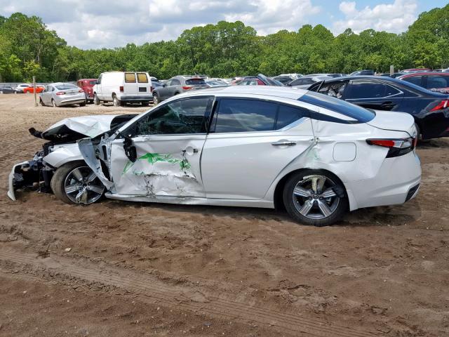 1N4BL4EV9KC100603 - 2019 NISSAN ALTIMA SL WHITE photo 10