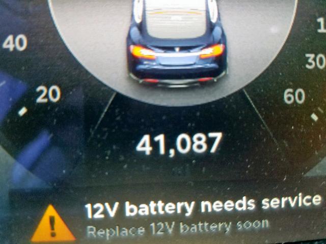 5YJSA1CN1DFP18344 - 2013 TESLA MODEL S BLUE photo 8