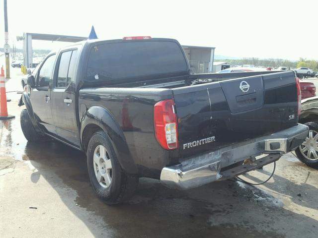 1N6AD07UX6C466346 - 2006 NISSAN FRONTIER C BLACK photo 3