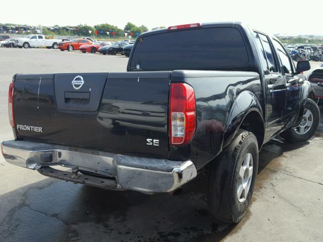 1N6AD07UX6C466346 - 2006 NISSAN FRONTIER C BLACK photo 4