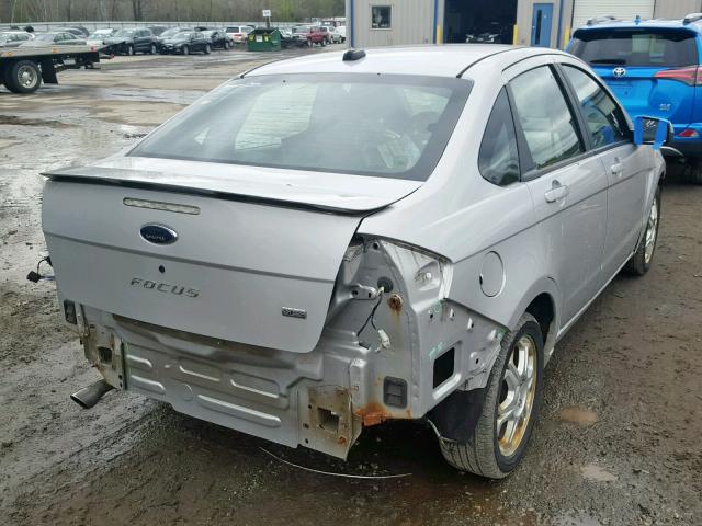 1FAHP36N89W226760 - 2009 FORD FOCUS SES SILVER photo 4