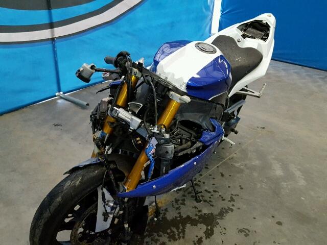 JYARN23E6AA00706 - 2010 YAMAHA YZFR1 BLUE photo 10