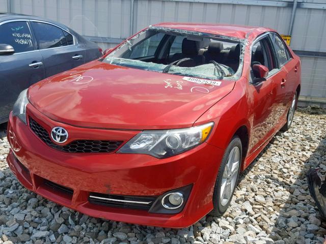 4T1BF1FKXCU542558 - 2012 TOYOTA CAMRY BASE RED photo 2