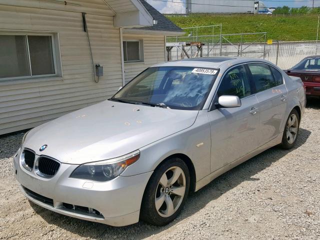 WBANA53535B858336 - 2005 BMW 525 I SILVER photo 2