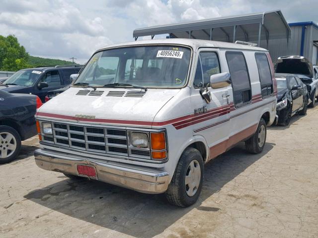 2B6GB11X3KK368799 - 1989 DODGE RAM VAN B1 WHITE photo 2