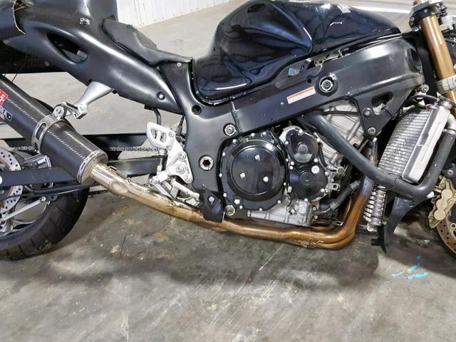 JS1GW71A672100884 - 2007 SUZUKI GSX1300 RZ BLACK photo 7