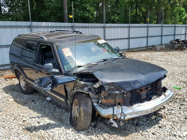 1GNDT13W4W2217148 - 1998 CHEVROLET BLAZER BLACK photo 1