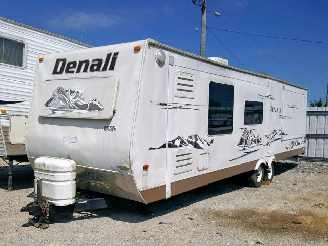 47CTD1R207P617538 - 2007 DUTC DENALI WHITE photo 2