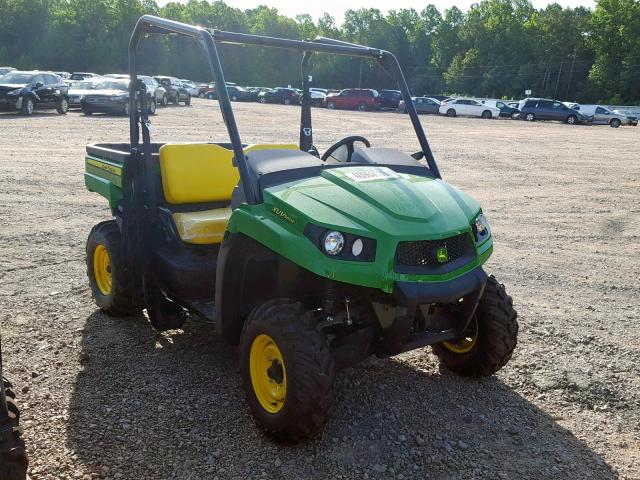 1M0560EALKM021960 - 2019 JOHN DEERE GATOR 4X4 GREEN photo 1