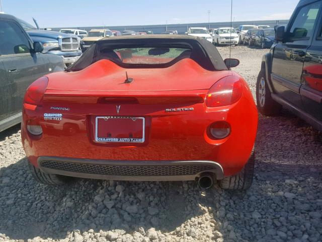 1G2MC35B68Y125848 - 2008 PONTIAC SOLSTICE RED photo 6