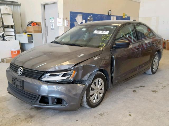 3VW2K7AJXDM230552 - 2013 VOLKSWAGEN JETTA BASE 灰色 照片 2