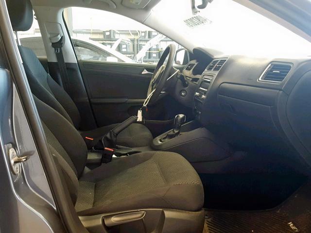 3VW2K7AJXDM230552 - 2013 VOLKSWAGEN JETTA BASE 灰色 照片 5