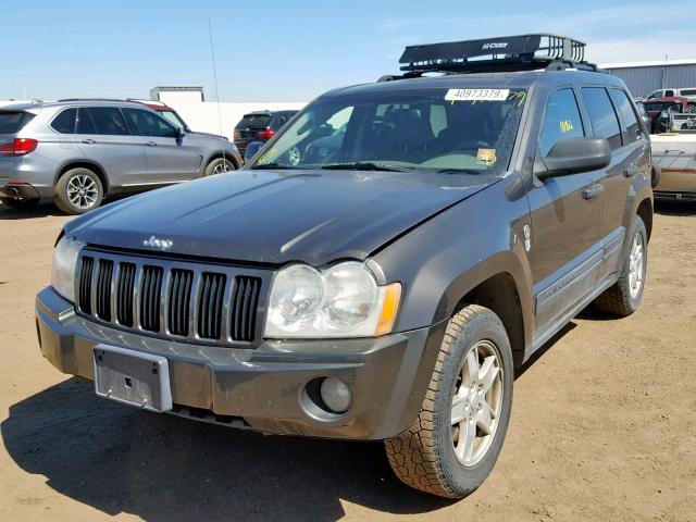 1J4HR48N16C118401 - 2006 JEEP GRAND CHER BROWN photo 2