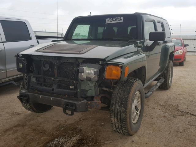 5GTDN136868184017 - 2006 HUMMER H3 GREEN photo 2