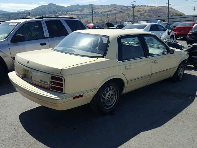 1G3AG54N4P6352671 - 1993 OLDSMOBILE CUTLASS CI BEIGE photo 4