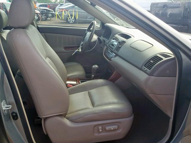 4T1BF32K15U618351 - 2005 TOYOTA CAMRY LE GRAY photo 5