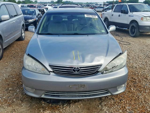 4T1BF32K15U618351 - 2005 TOYOTA CAMRY LE GRAY photo 7