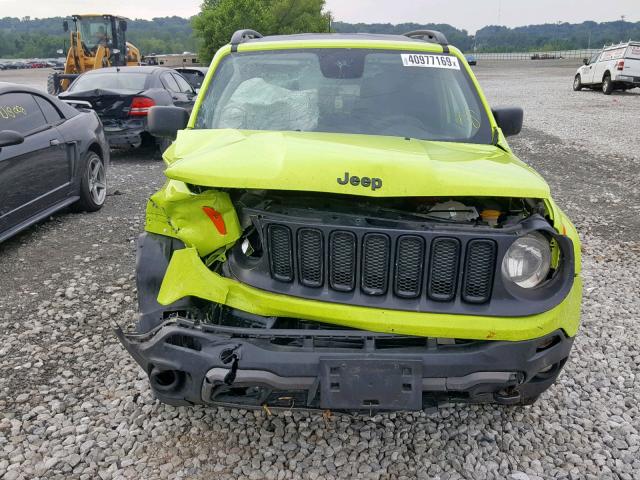 ZACCJBAB5JPH27037 - 2018 JEEP RENEGADE S მწვანე ფოტო 9