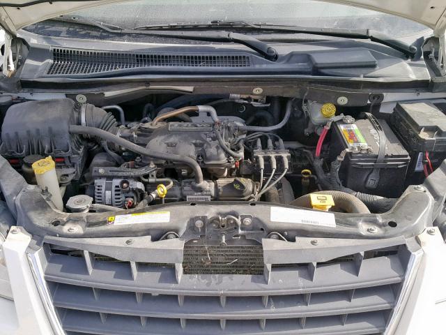 2A8HR44H98R142437 - 2008 CHRYSLER TOWN & COU WHITE photo 7