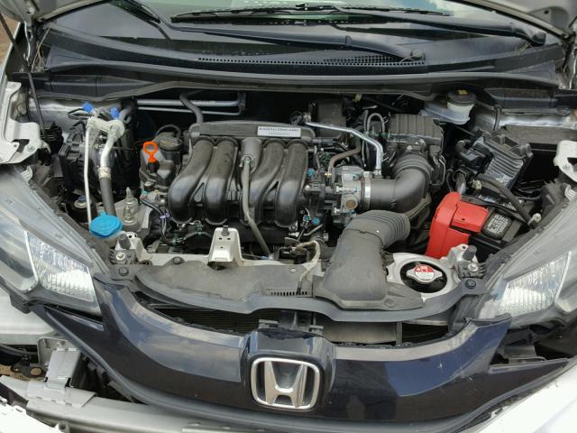 3HGGK5G57FM786667 - 2015 HONDA FIT LX SILVER photo 7