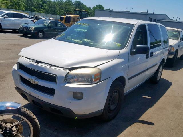 1GNDV13128D206557 - 2008 CHEVROLET UPLANDER WHITE photo 2