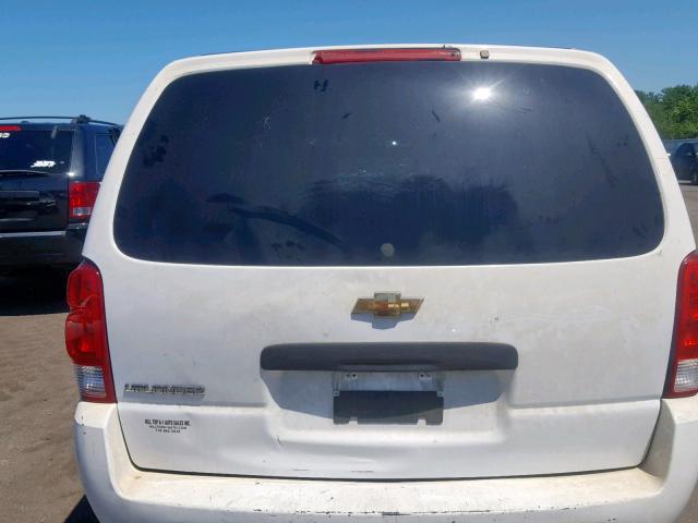 1GNDV13128D206557 - 2008 CHEVROLET UPLANDER WHITE photo 9