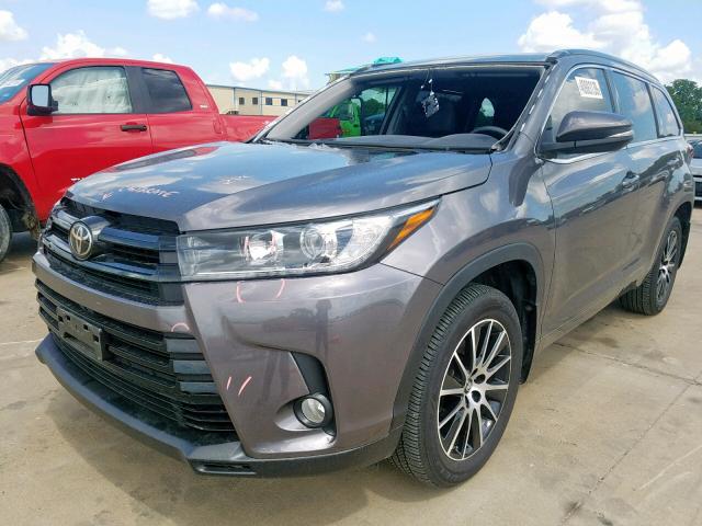 5TDKZRFH9JS535276 - 2018 TOYOTA HIGHLANDER GRAY photo 2